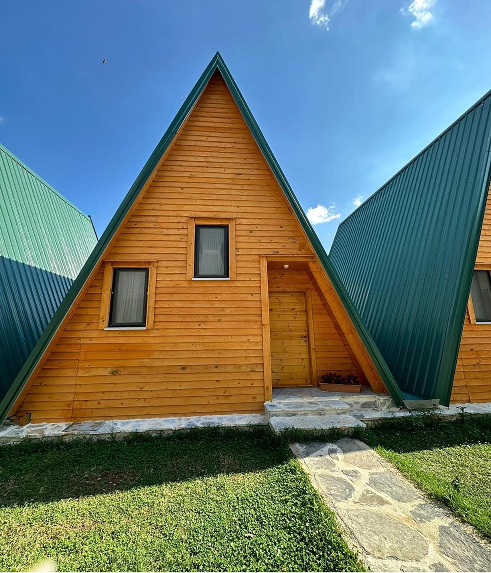 Kurora E Gjelber Resort *