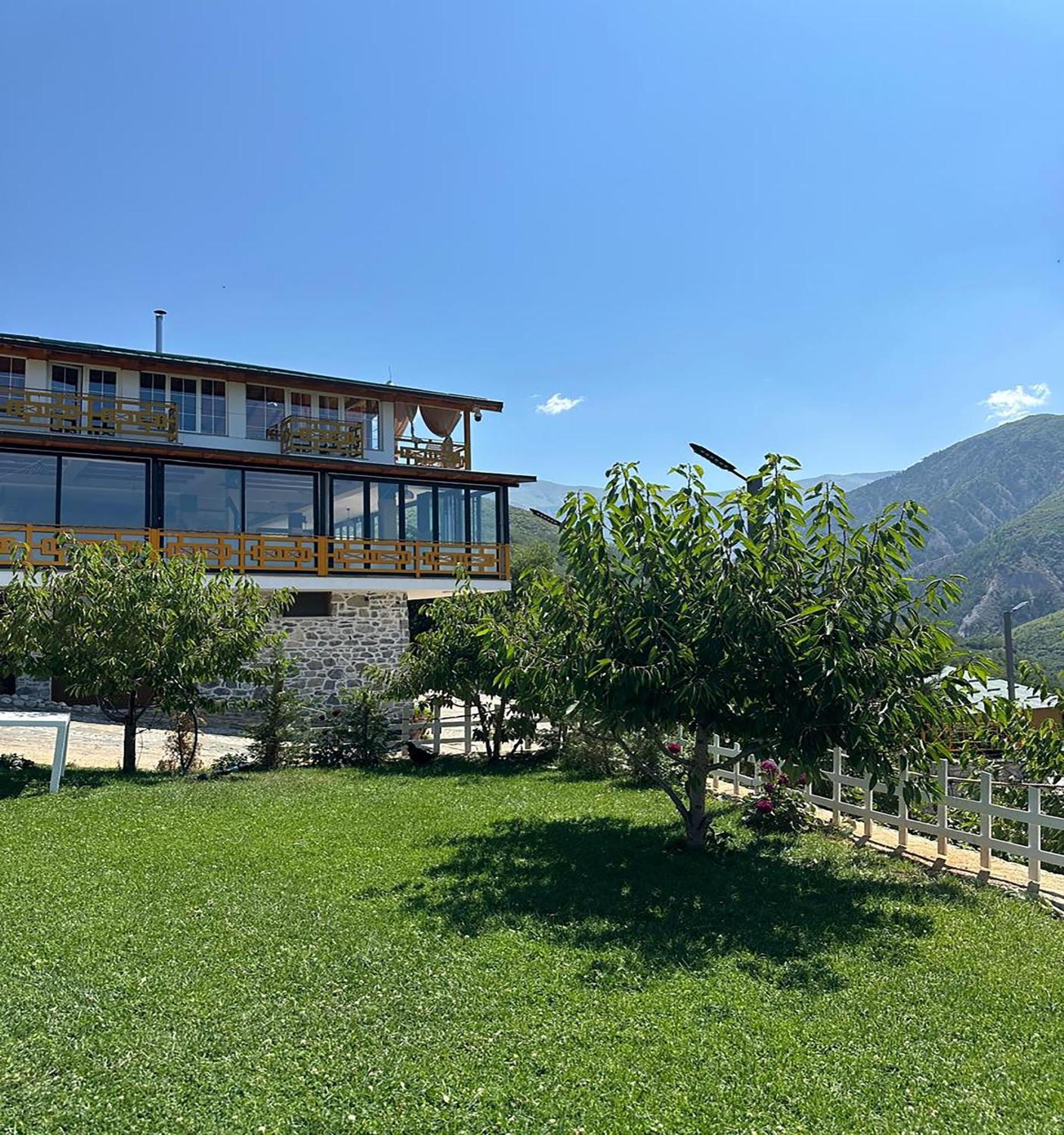 Resort Kurora E Gjelber